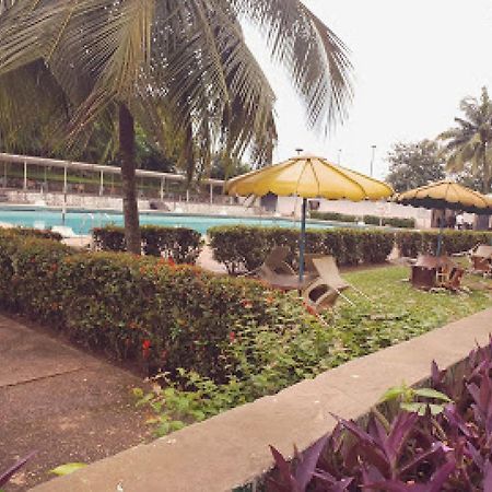 Room In Lodge - Premier Hotel-Apartment Ibadan Exterior photo